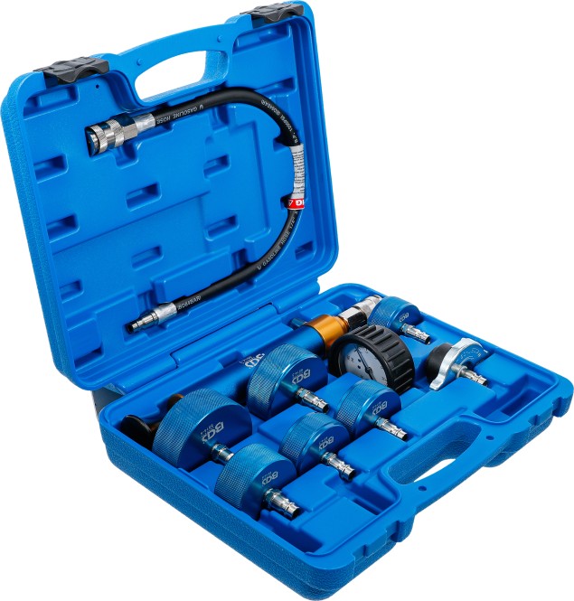 Kit Détection Fuites Refroidissement BGS - 32 Pièces Pour Voiture, Avec Pompe à Main Et Adapteurs Universels