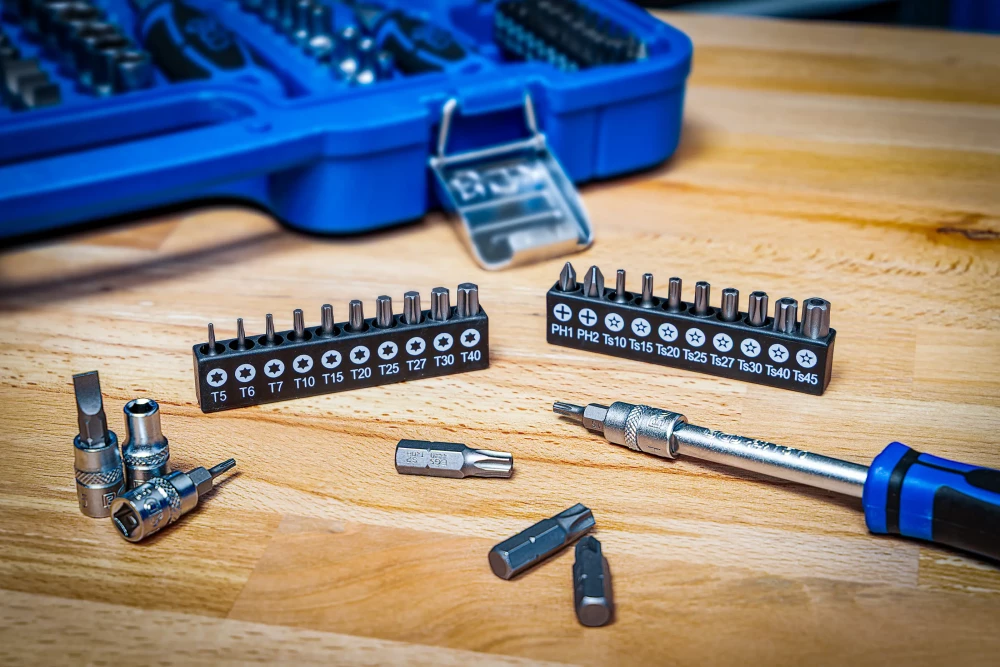 Dugókulcskészlet Gear Lock | 6,3 mm (1/4") / 10 mm (3/8") / 12,5 mm (1/2") | 192 darabos