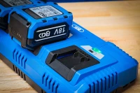 Többportos töltő | 3 x 2,5 A | 18 V